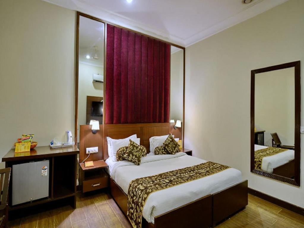 Click Hotel Kohinoor, Ludhiana Exterior foto